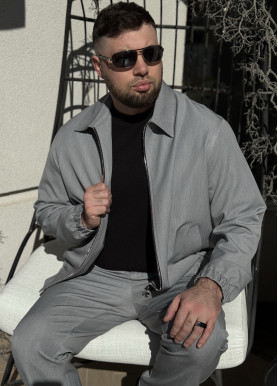 Чоловічий бомбер на підкладці преміальна костюмка сірий